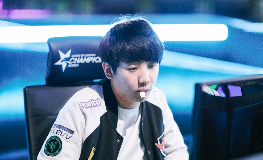 前者擅长持 前者擅长持