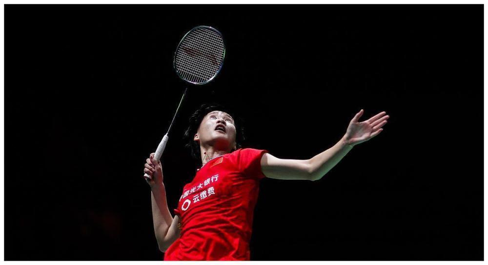 球仍为活球 球仍为活球